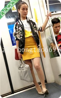 【已补档】4K！地铁近拍黄色包臀短裙肉丝美女极品美腿-635MB