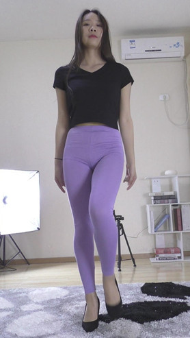 模拍紫色紧裤长发美女美腿《二》[394M/MP4]