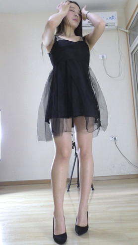娜娜的黑裙正面作品[416M/MP4] 
