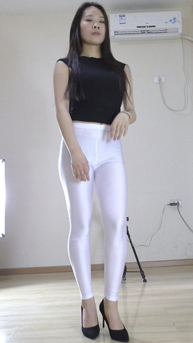 娜娜的白色紧身裤正面作品[395M/MP4]