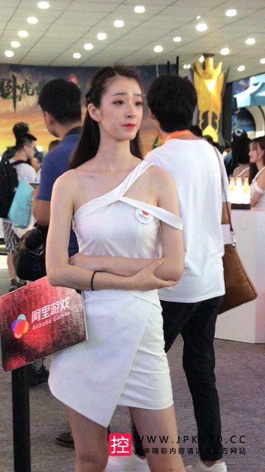 [2018Chinajoy] 4K-chinajoy现场白色短裙showgirl美女[514M/MOV]