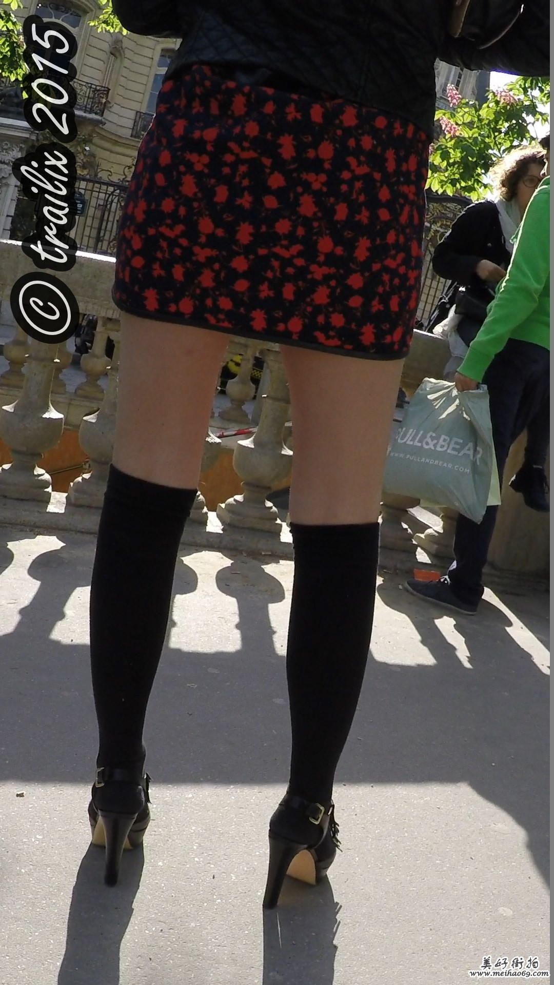 性感美腿红色短裙高跟少妇[MP4/246M]	